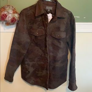 Men’s LL Bean camo jacket